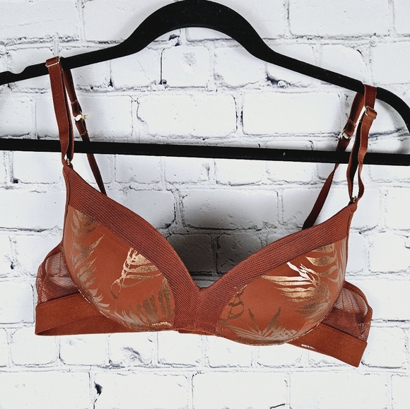 LIVELY | metallic palm wireless pushup bra - Picture 1 of 5